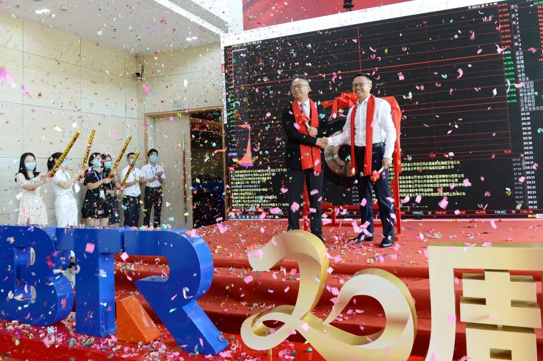 爽爽窝窝午夜精品一区二区