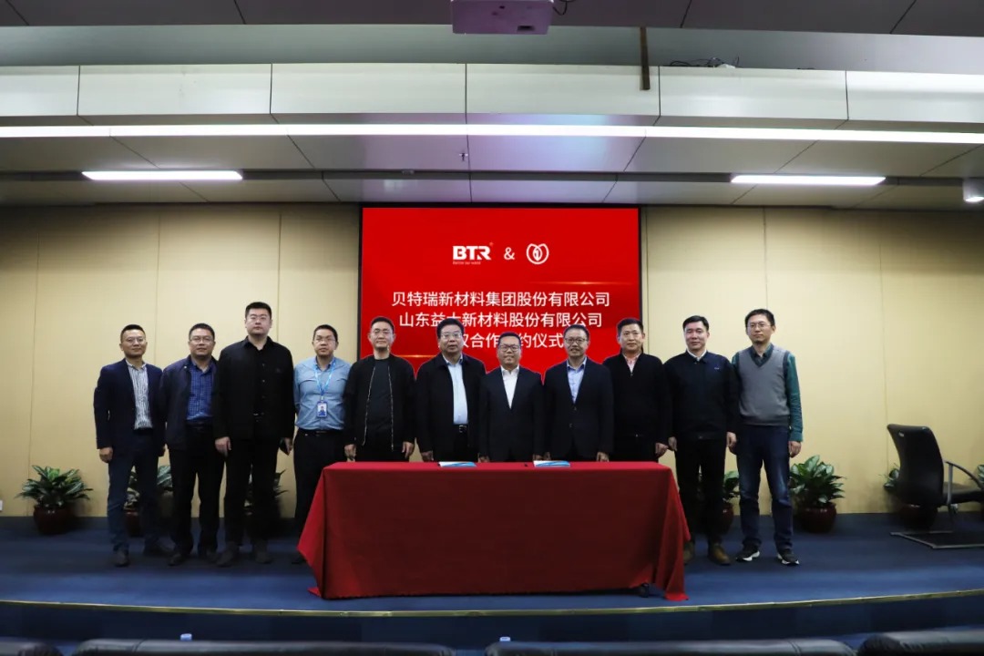 爽爽窝窝午夜精品一区二区